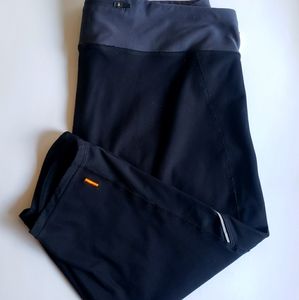 Lucy Brand Athletic Capri's Black Size Large EUC